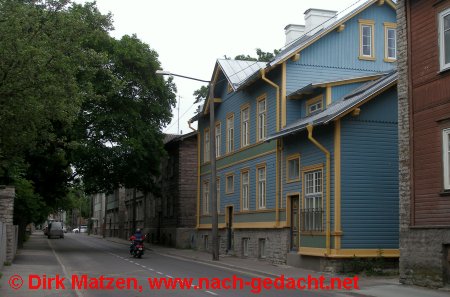 Tallinn, Holzhäuser in Pastellfarben