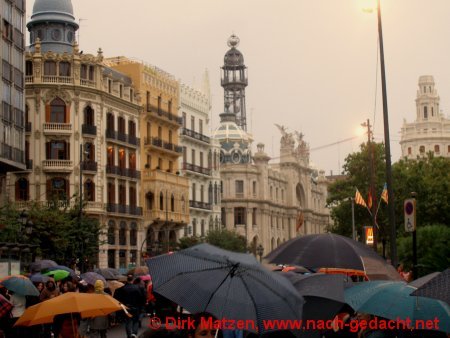 Valencia, "Dia de Valencia" auf der "Plaza del Auntamientoas"