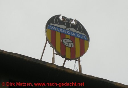 Vereinswappen FC Valencia am Stadion